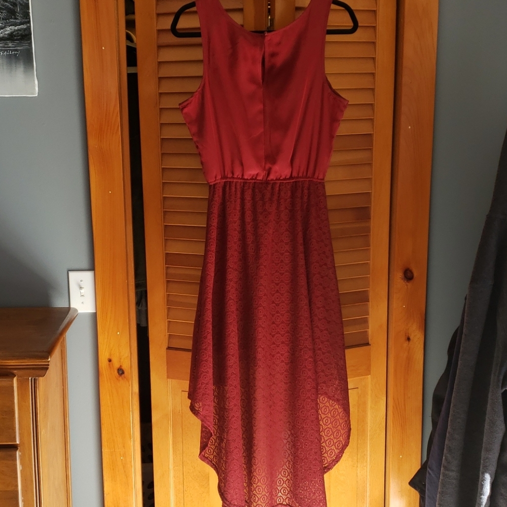 High-Low Dress - Picture 2 of 3